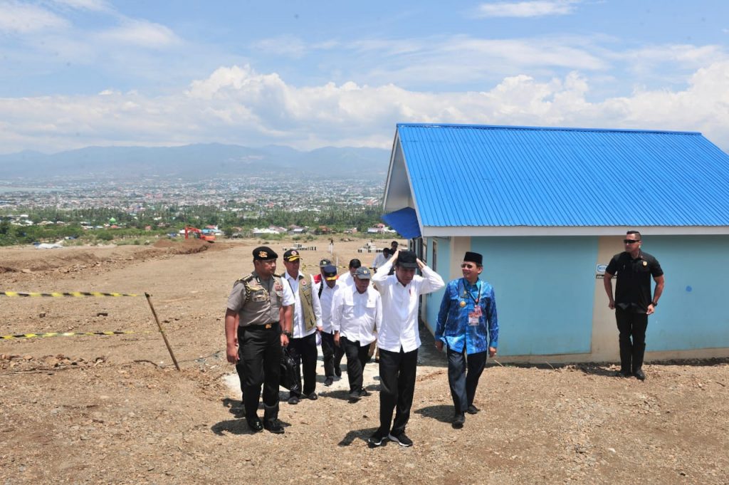 jokowi palu