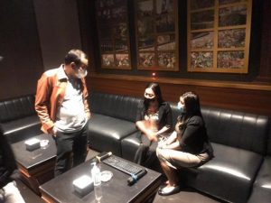Penggerebekan Vanesa BSD Karaoke. (Dok Polri)