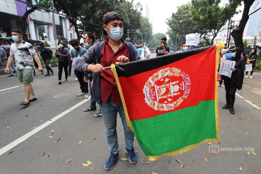 Pengungsi Afghanistan Demonstrasi - Kuncoro Widyo Rumpoko 00