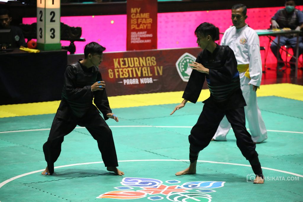 Pencak Silat Pagar Nusa IV-Kuncoro Widyo Rumpoko 00
