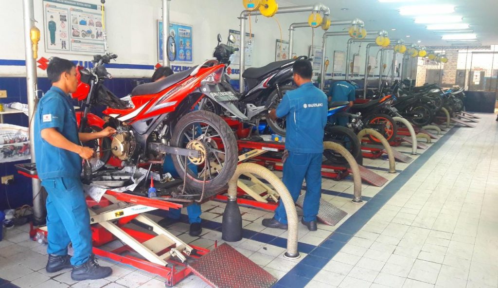 Periksa dan rawat sepeda motor setelah berkendara jarak jauh (1) (1)