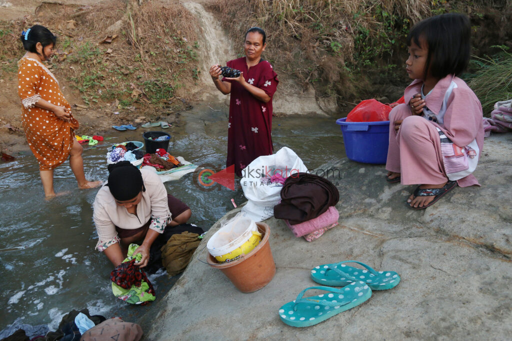 Kemarau_Kuncoro Widyo Rumpoko_00