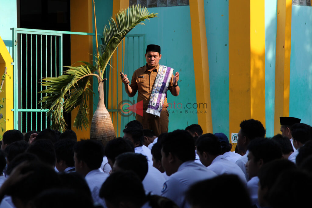 Solat Istisqho_Kuncoro Widyo Rumpoko_00