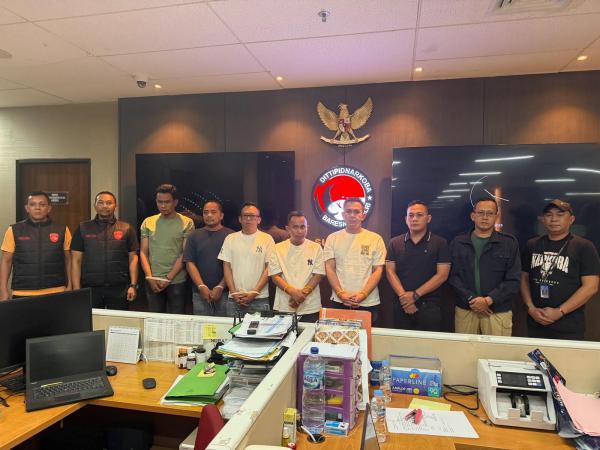 92ec3_polres-tangsel